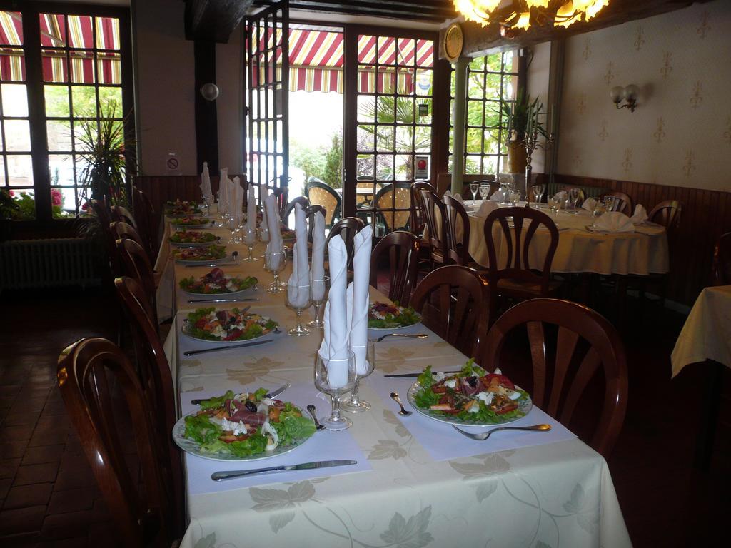 Auberge Bourbonnaise Lurcy-Lévis 외부 사진