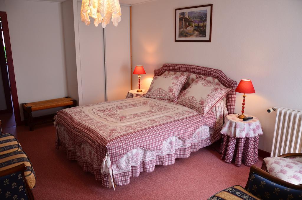 Auberge Bourbonnaise Lurcy-Lévis 객실 사진