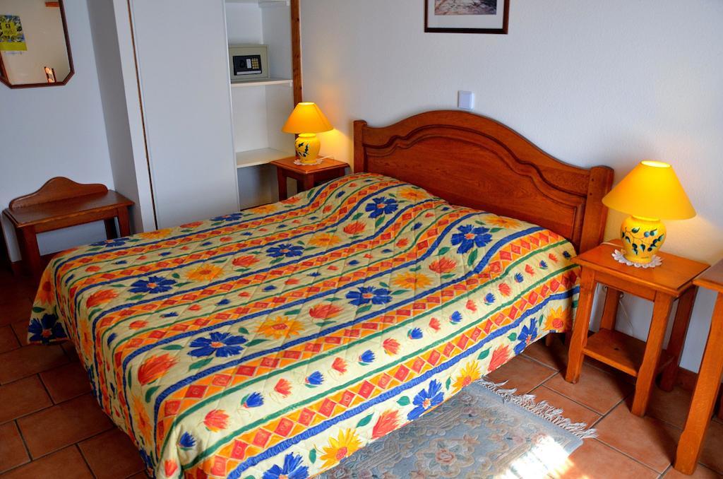 Auberge Bourbonnaise Lurcy-Lévis 객실 사진